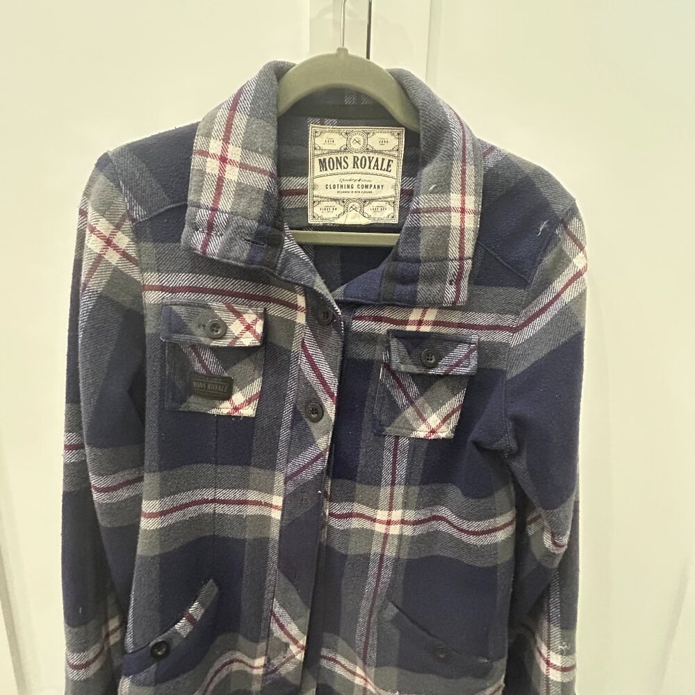 Mons Royale Women's size Small Mountain Shirt